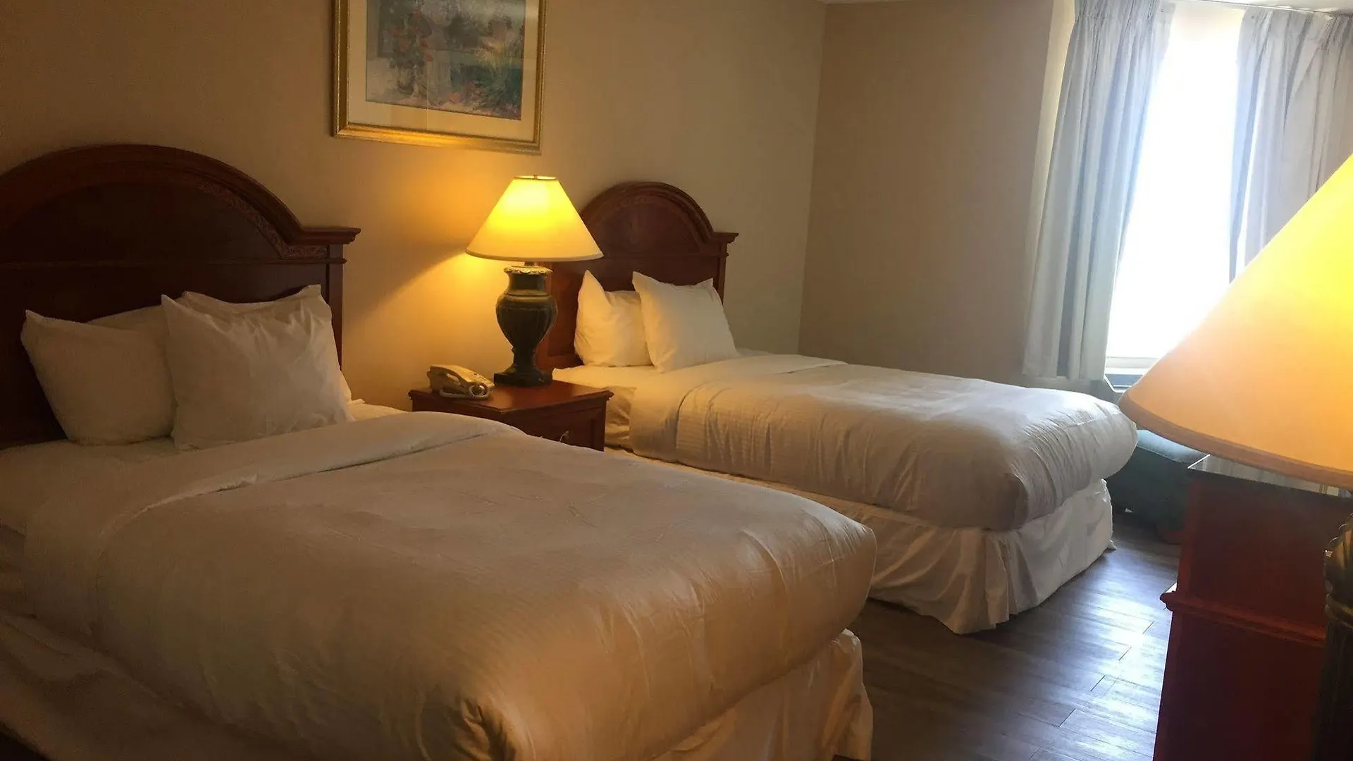 Toronto Plaza Airport Hotel contacts