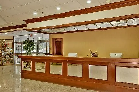 Toronto Plaza Airport Hotel