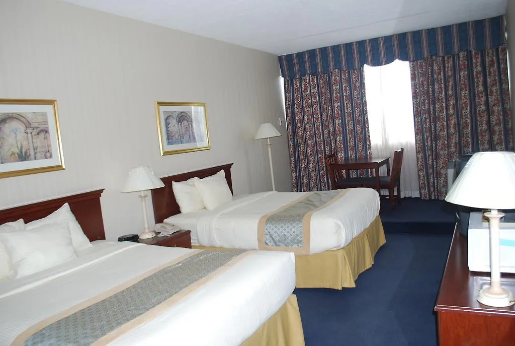 Toronto Plaza Airport Hotel