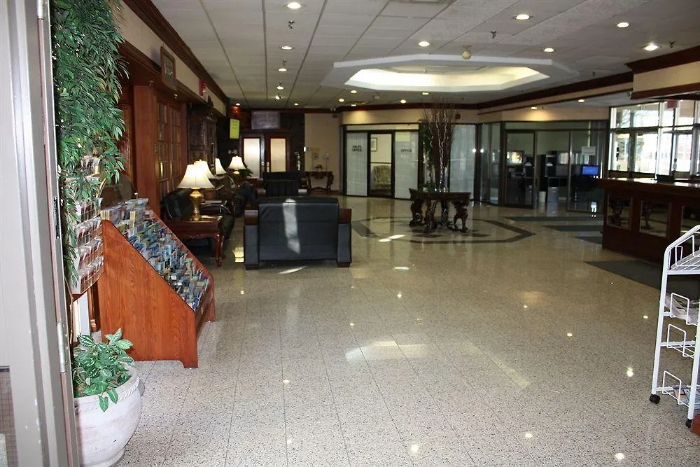 Toronto Plaza Airport Hotel