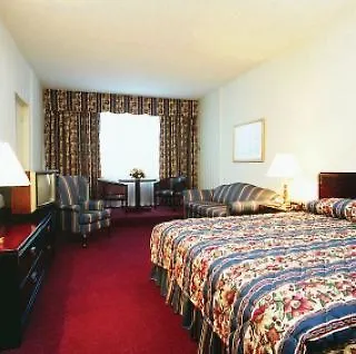 Toronto Plaza Airport Hotel