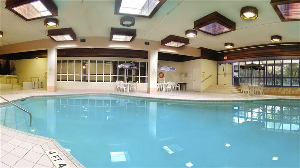 Toronto Plaza Airport Hotel 3*,